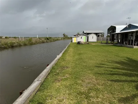 1270 N Monkhouse Drive Crystal Beach TX 77650