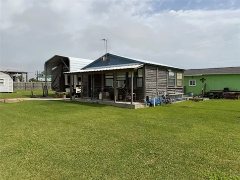 1270 N Monkhouse Drive Crystal Beach TX 77650