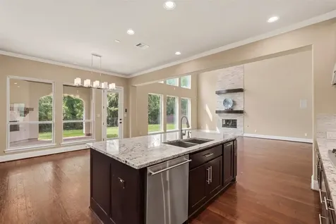 6139 Logan Creek Lane Sugar Land TX 77479