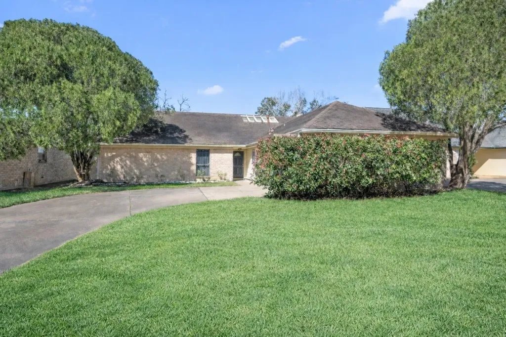 810 Hidden Canyon Road Katy TX 77450