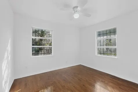11936 Hoblitzelle Drive Dallas TX 75243