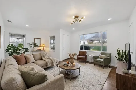 11936 Hoblitzelle Drive Dallas TX 75243