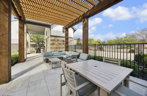 2513 Eason Lane Houston TX 77008