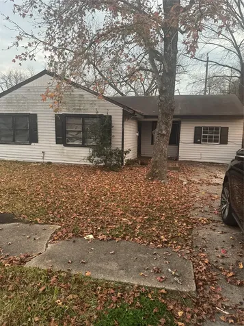 5326 Kenilwood Drive Houston TX 77033