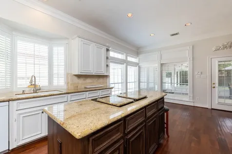 4915 Keneshaw Street Sugar Land TX 77479