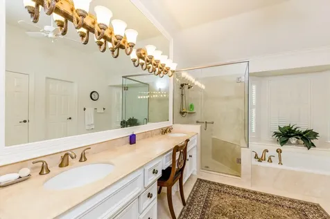 4915 Keneshaw Street Sugar Land TX 77479