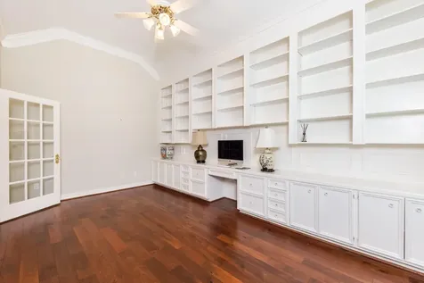 4915 Keneshaw Street Sugar Land TX 77479