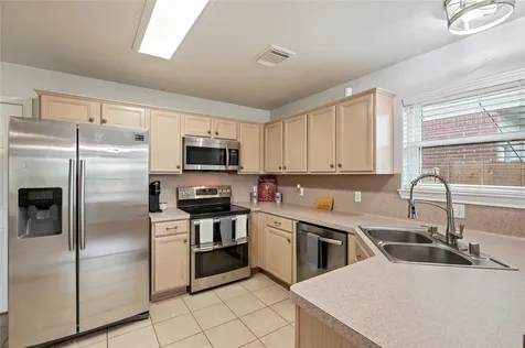 2930 Community Drive Alvin TX 77511