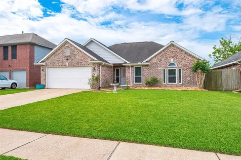 2930 Community Drive Alvin TX 77511