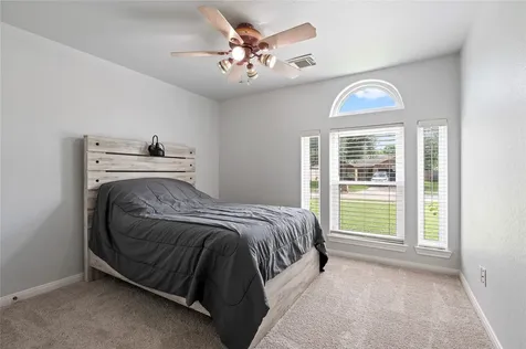 2930 Community Drive Alvin TX 77511