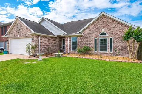 2930 Community Drive Alvin TX 77511