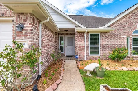 2930 Community Drive Alvin TX 77511