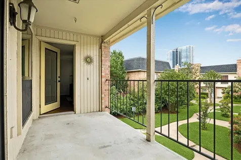 1601 S Shepherd Drive 272 Houston TX 77019