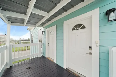 701 28th Street D Galveston TX 77550