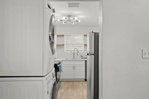 701 28th Street D Galveston TX 77550