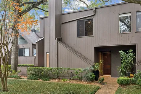 172 Litchfield Lane Houston TX 77024