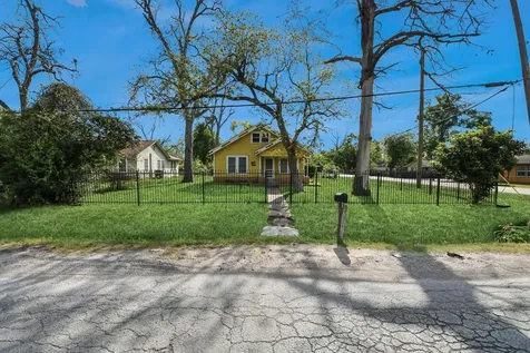 7302 Schneider Street Houston TX 77093