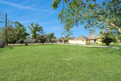 7302 Schneider Street Houston TX 77093