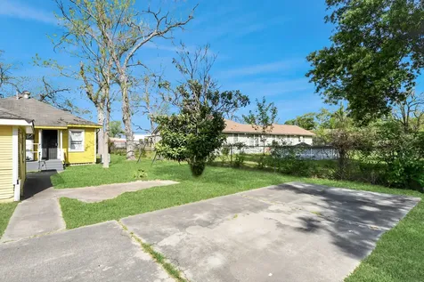 7302 Schneider Street Houston TX 77093