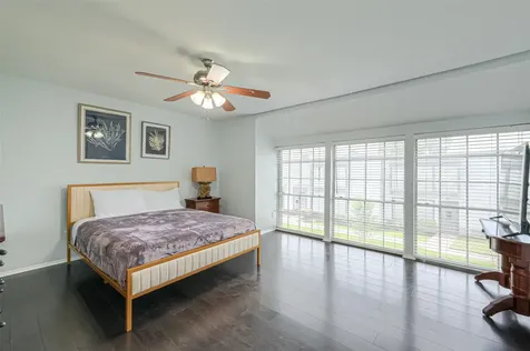 10188 Beekman Place Drive Houston TX 77043