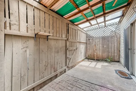 10188 Beekman Place Drive Houston TX 77043