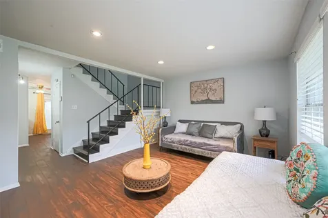 10188 Beekman Place Drive Houston TX 77043
