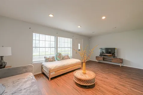 10188 Beekman Place Drive Houston TX 77043