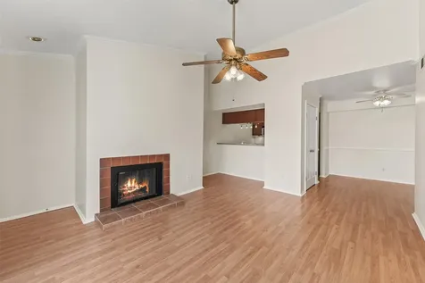 7144 N Holiday Drive Galveston TX 77550
