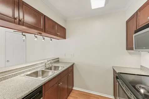 7144 N Holiday Drive Galveston TX 77550