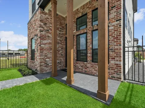 9218 Washington Heights Street Houston TX 77063