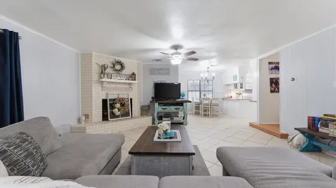 1645 9th Street Hempstead TX 77445