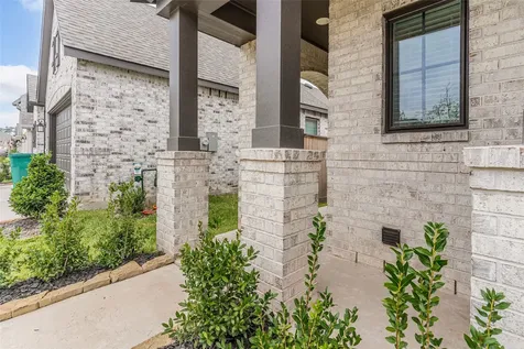 712 Washita Falls Lane Conroe TX 77304