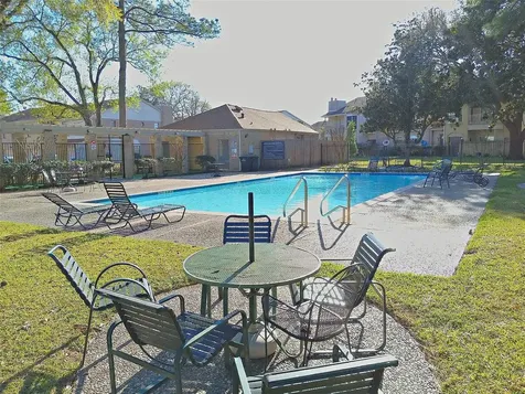 800 Country Place Drive 909 Houston TX 77079