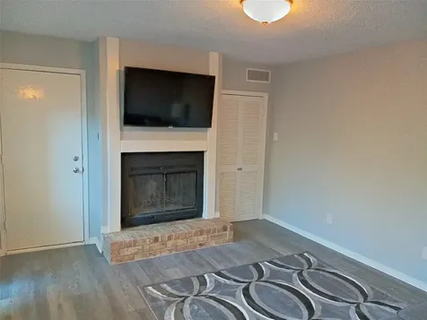 800 Country Place Drive 909 Houston TX 77079