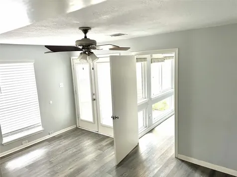 800 Country Place Drive 909 Houston TX 77079