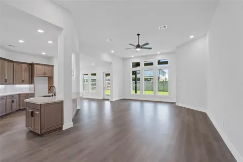 19223 Belmont Stakes Way Tomball TX 77377