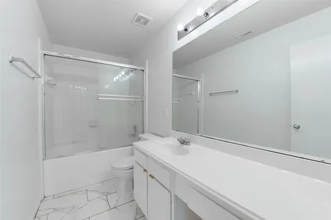 8510 Village Hollow Lane Houston TX 77072