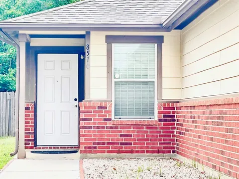 8510 Village Hollow Lane Houston TX 77072