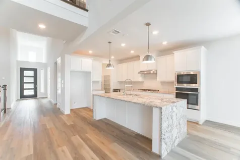 11 Mariposa Woods Drive Tomball TX 77375