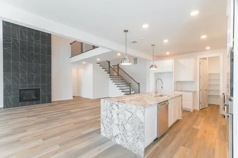 11 Mariposa Woods Drive Tomball TX 77375