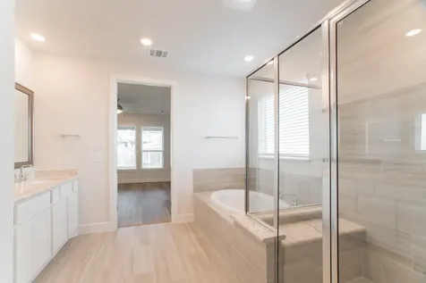 11 Mariposa Woods Drive Tomball TX 77375