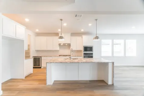 11 Mariposa Woods Drive Tomball TX 77375