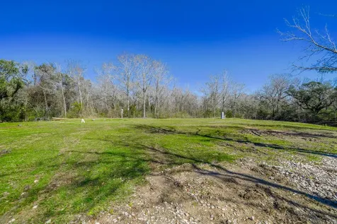 314 County Road 904 Alvin TX 77511