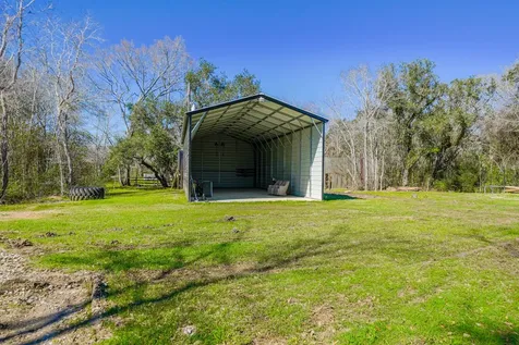 314 County Road 904 Alvin TX 77511