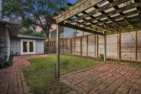 1931 Bissonnet Street Houston TX 77005