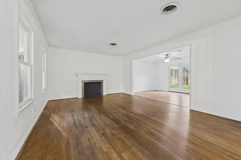 1931 Bissonnet Street Houston TX 77005