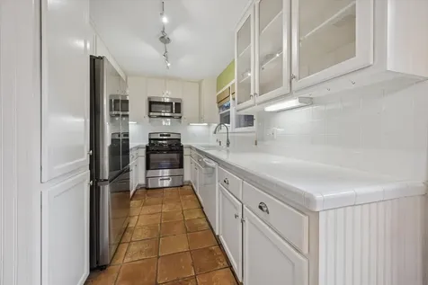 1931 Bissonnet Street Houston TX 77005