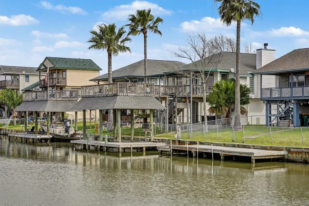 4 S Flamingo Street La Marque TX 77568
