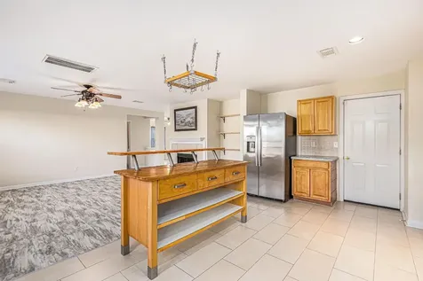 7902 Swan Lane Baytown TX 77523