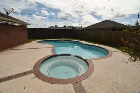 9007 Woodleigh Drive Houston TX 77083